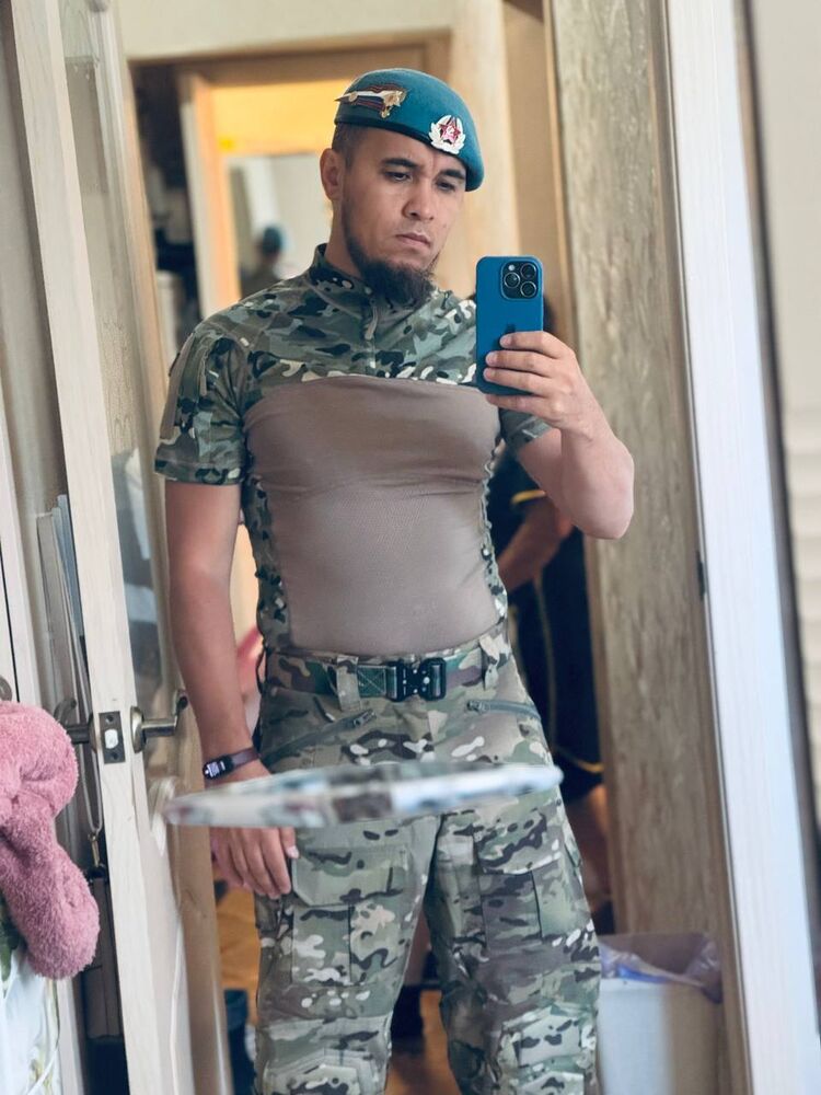  46426893  , 27 ,    