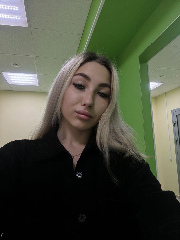  ,   Karolina, 23 ,   ,   , c 