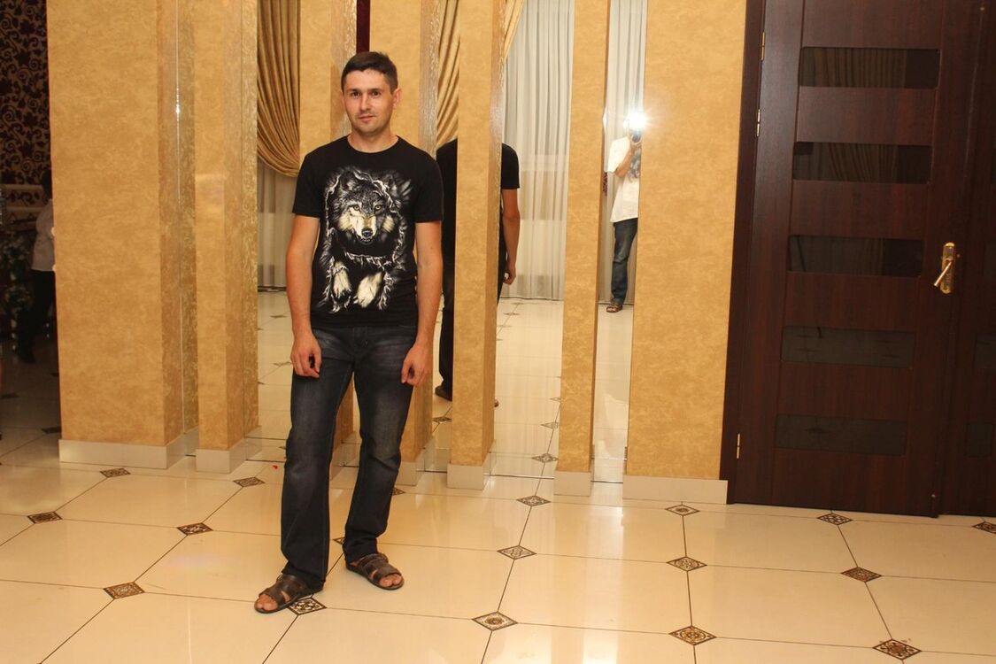  ,   Dorin, 44 ,   ,   , c 