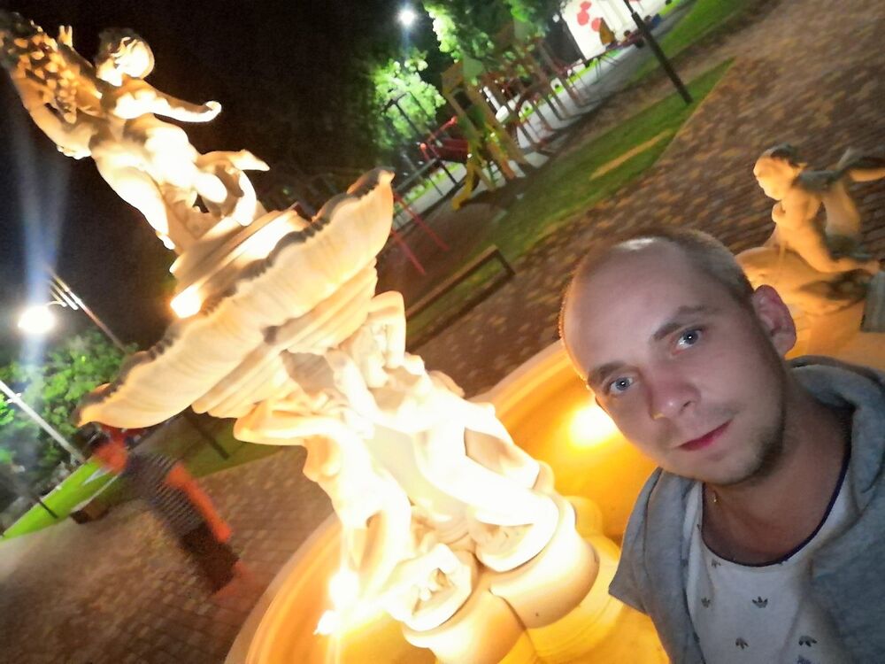  17588693  , 33 ,     