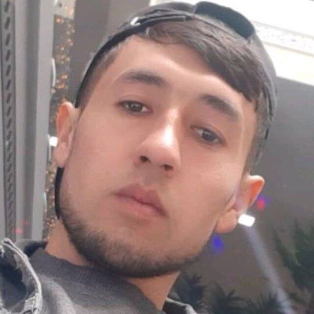  32358983  Temur, 28 ,    