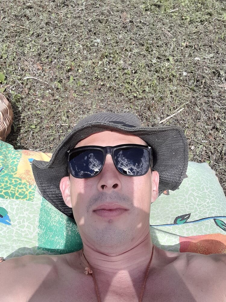  ,   Kirill, 39 ,   ,   , c , 