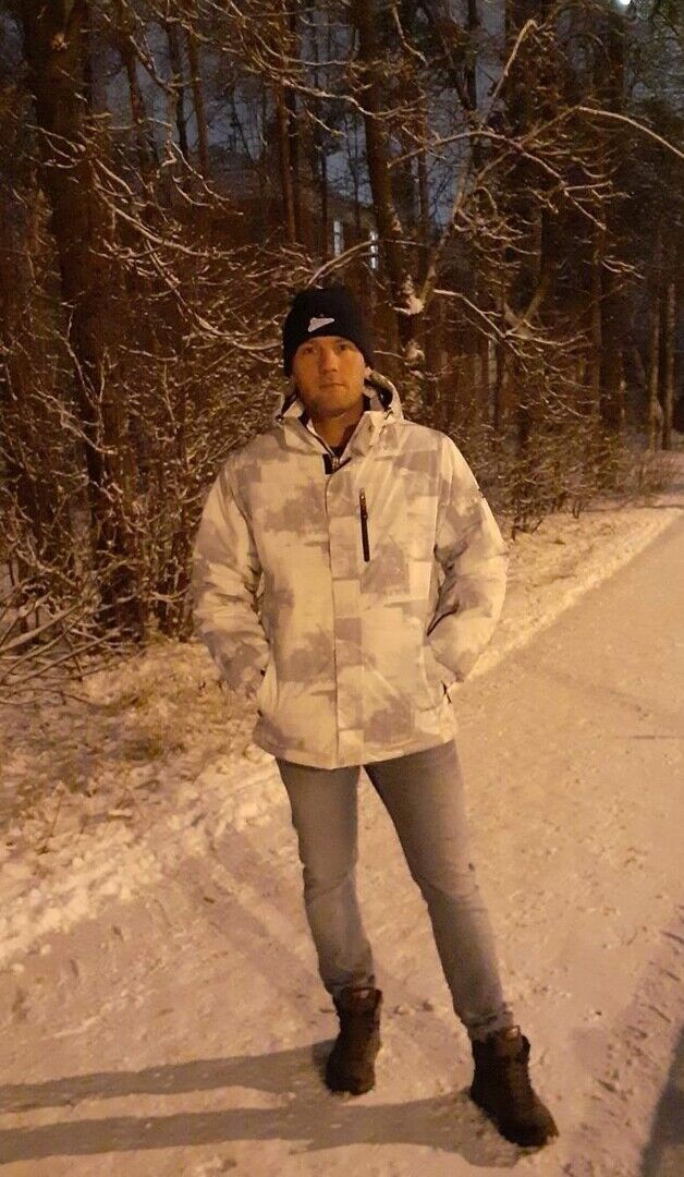  22404293  , 35 ,    