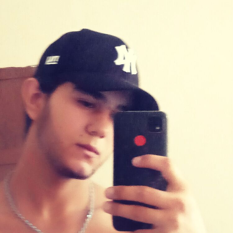  38362793  Bobur, 23 ,    