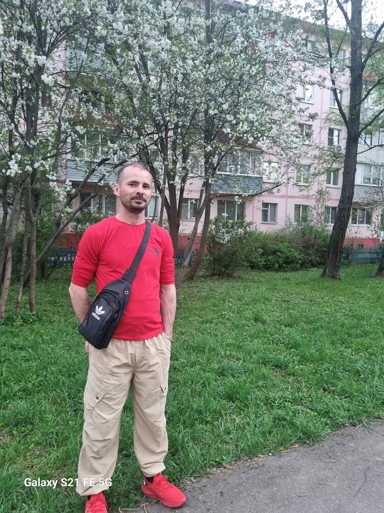  51600713  Fargat, 36 ,    