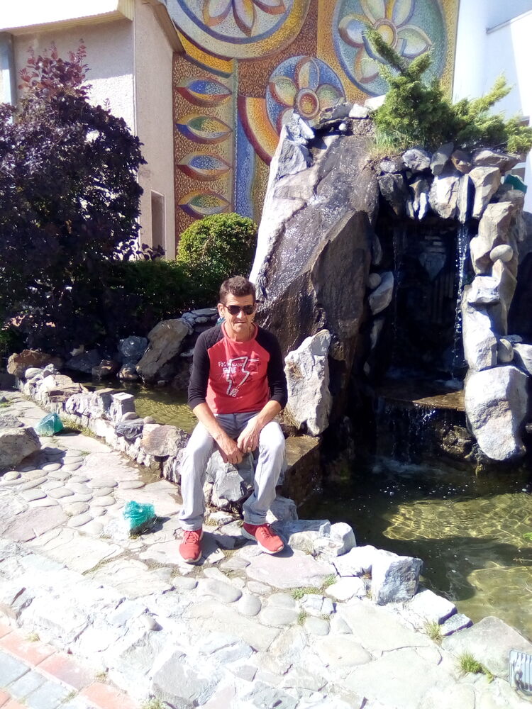  30362763  Leonig, 54 ,    