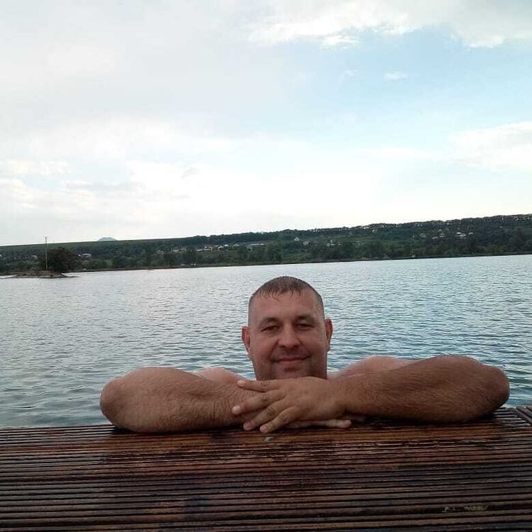  ,   Konstantin, 39 ,   ,   