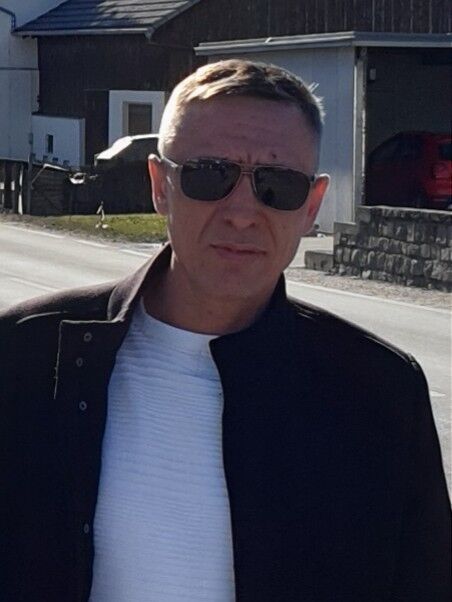  ,   O, 48 ,     , c 
