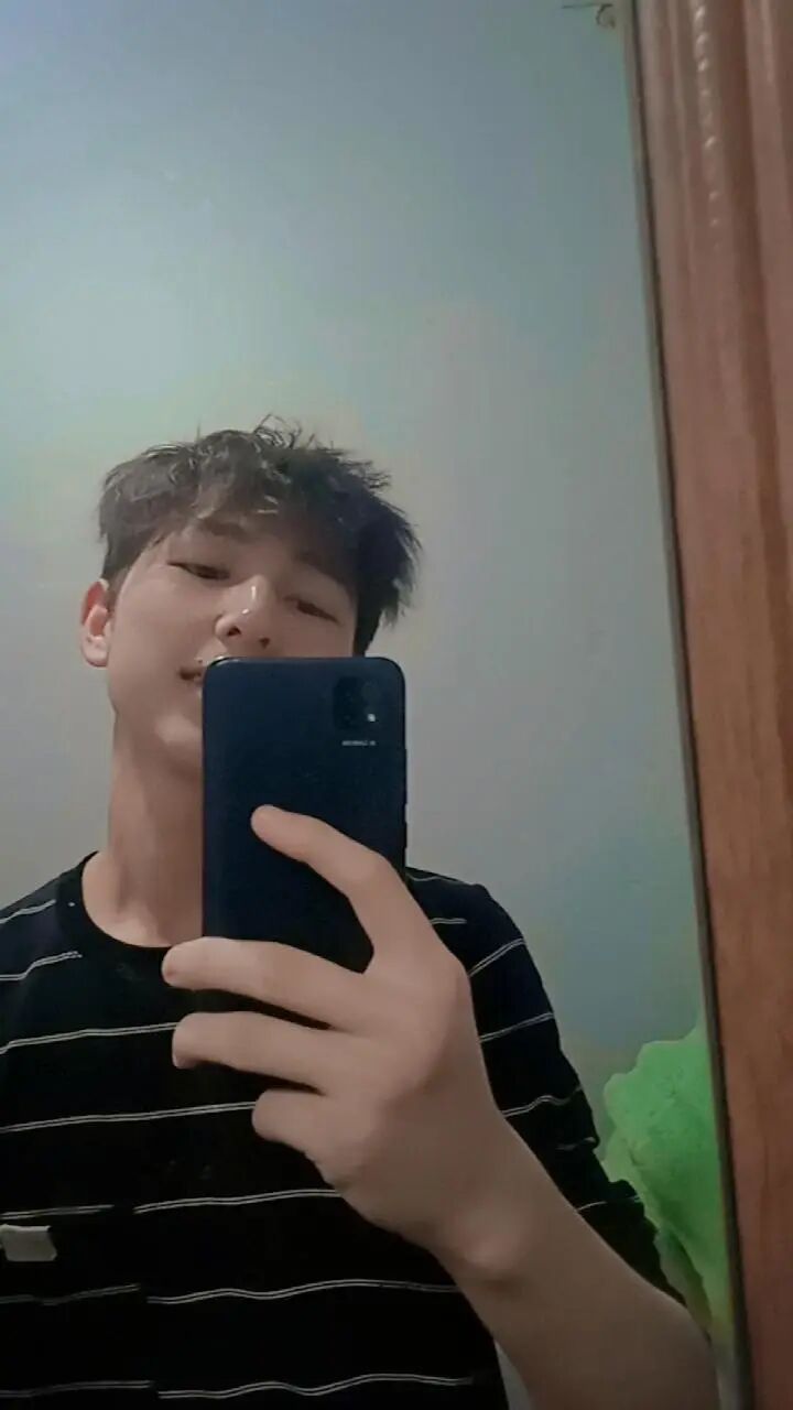  35358943  Dzhirin, 24 ,    