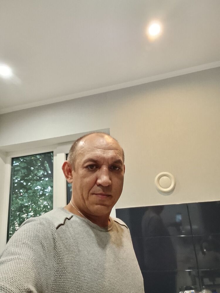  53010253  , 42 ,    