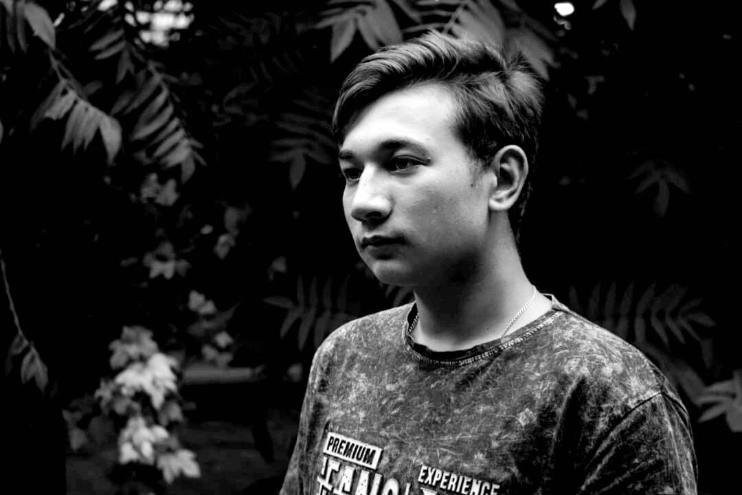  ,   Sasha, 24 ,   ,   , c 