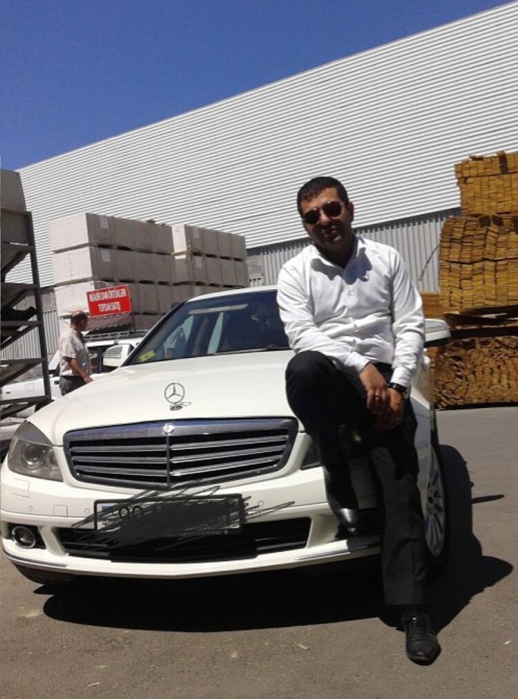  33785933  Damir, 41 ,    