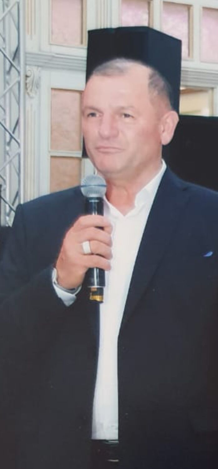  48912983  Shirvan, 52 ,    