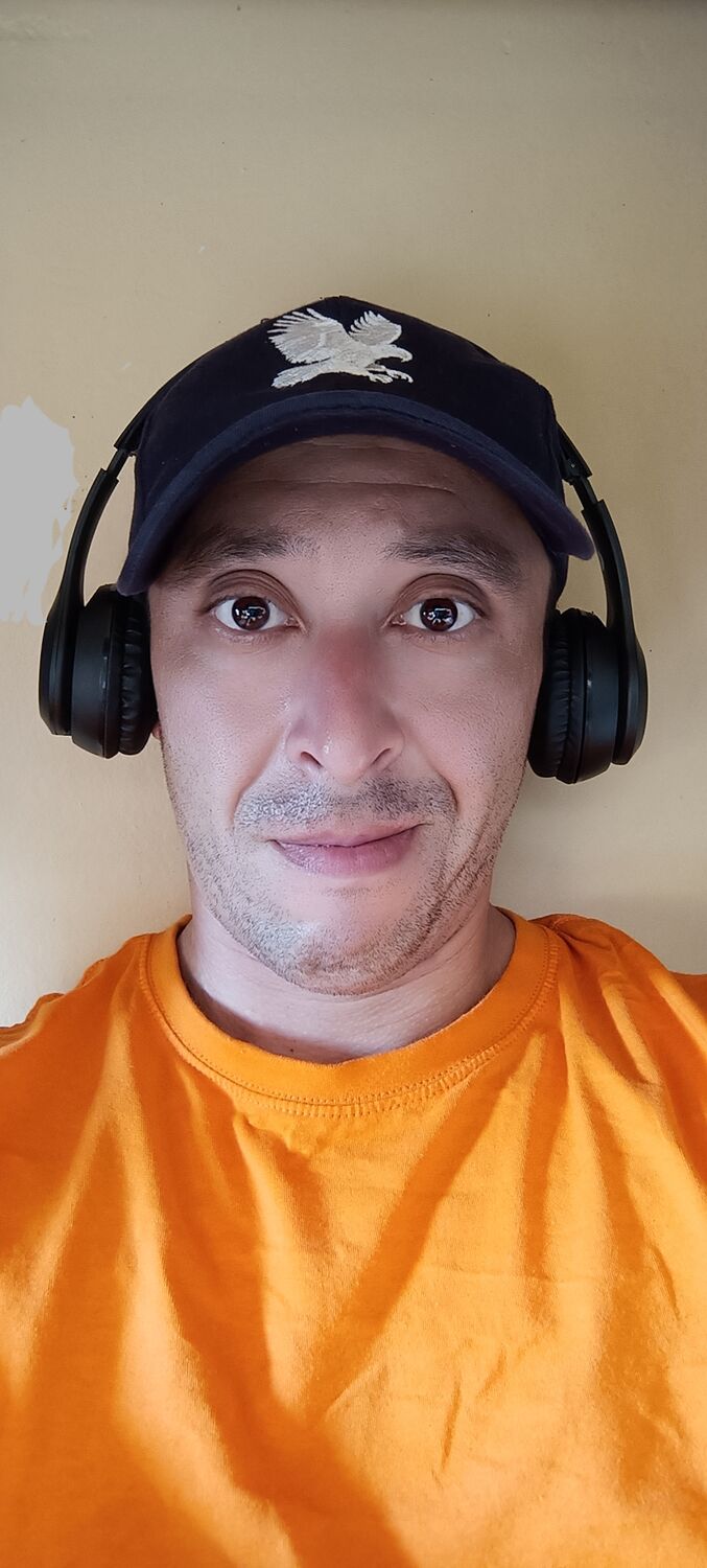 52694733  , 32 ,    