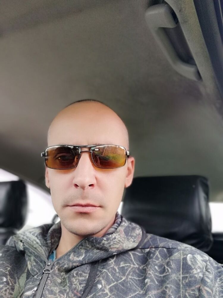  40366043  , 37 ,    