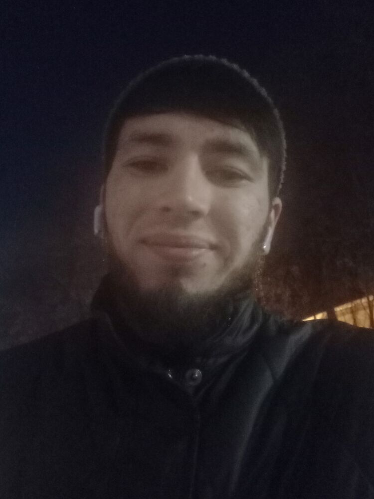  41423053  Muslim, 25 ,    