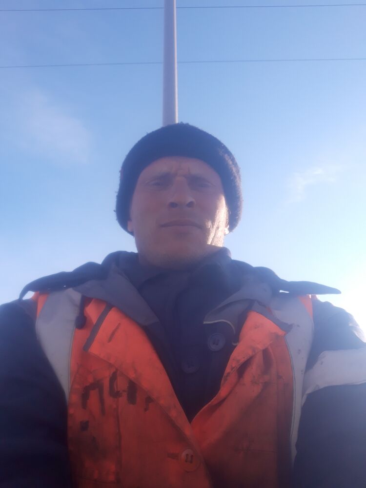  27304123  , 37 ,    