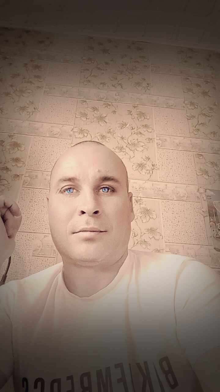 46756873  , 42 ,    