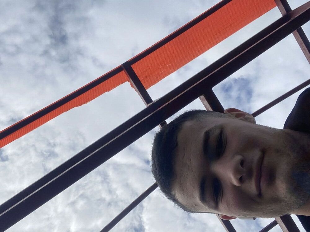  48303063  , 22 ,    