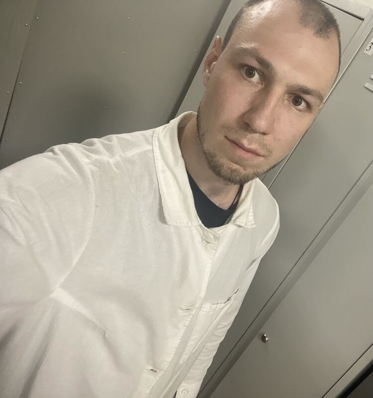  47917033  , 28 ,    