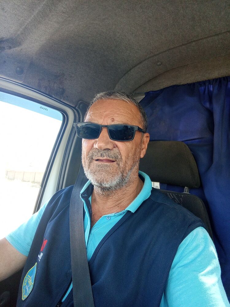  43932283  , 62 ,    