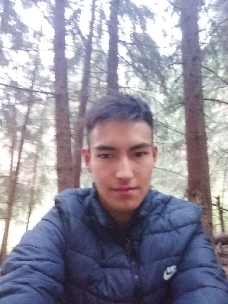  ,   Zhumakeldi, 32 ,     , c 