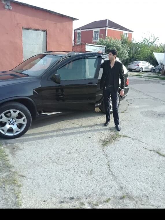  54677843  Murtuz, 35 ,    