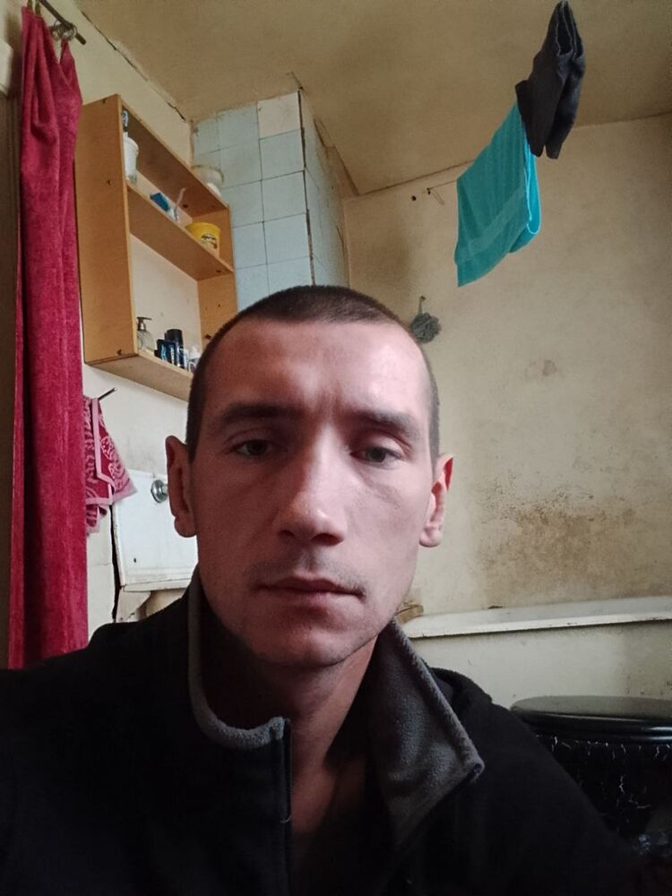  46012813  , 28 ,    