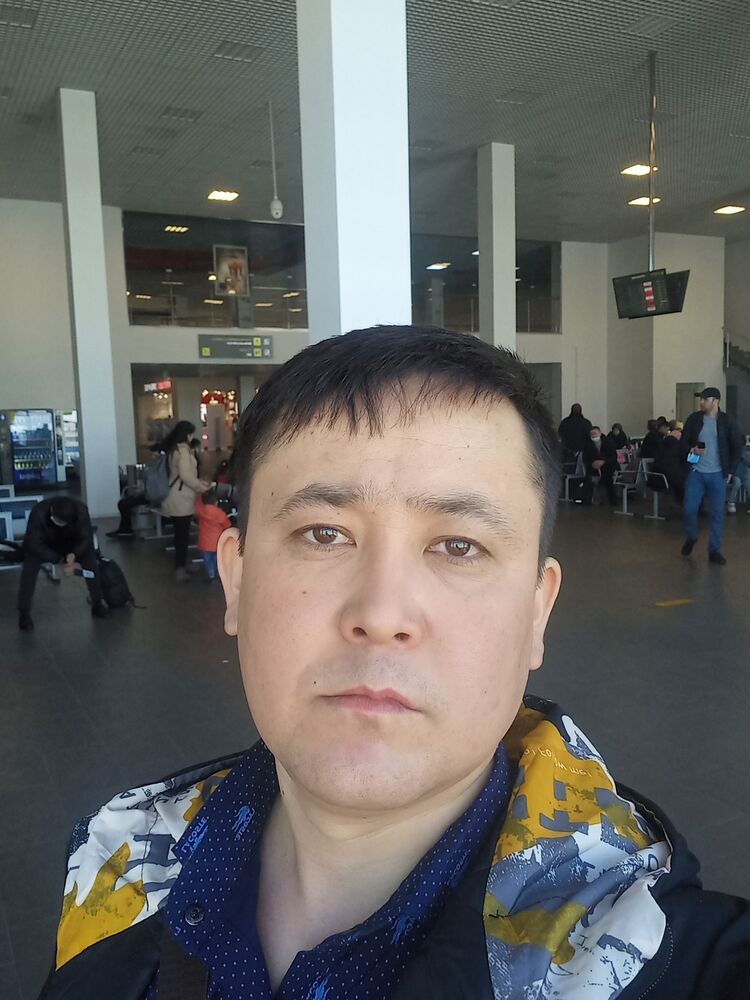  ,   Ruslan, 37 ,   ,   