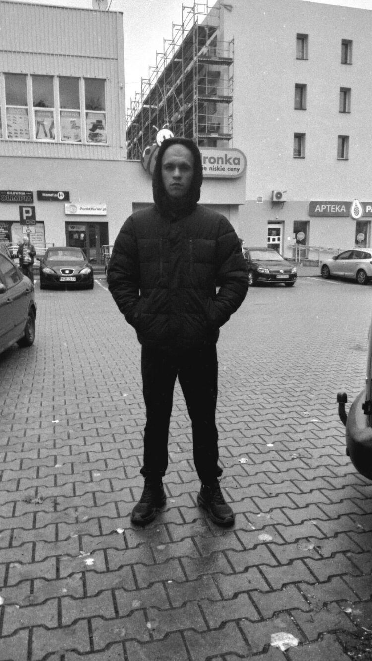  54435423  , 27 ,    Zory