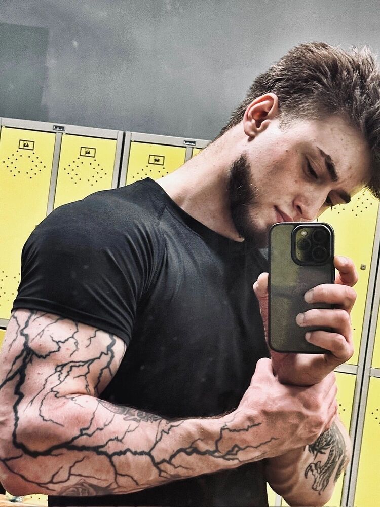  53793253  Noxi, 22 ,    -