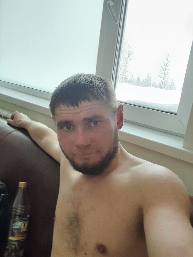  32379393  , 40 ,    
