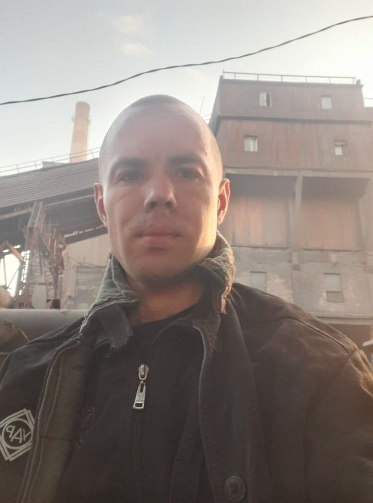  ,   Igor, 35 ,   ,   , c , 