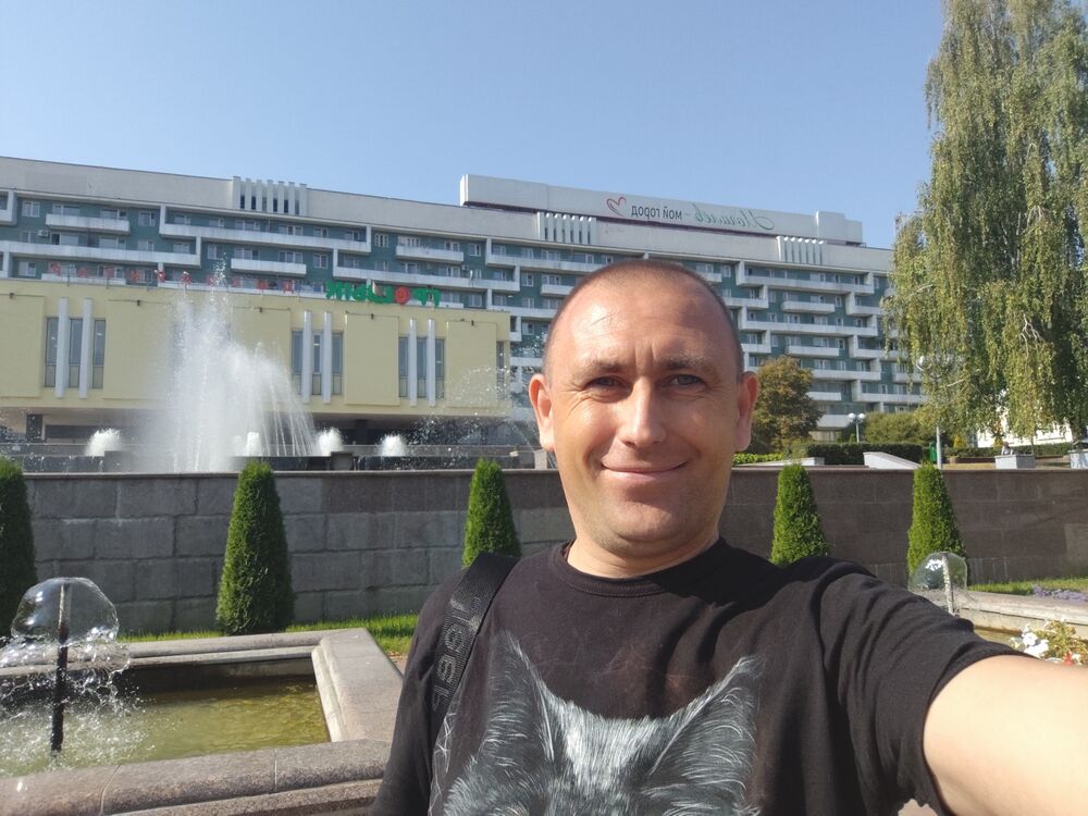  46156363  Leonid, 43 ,    