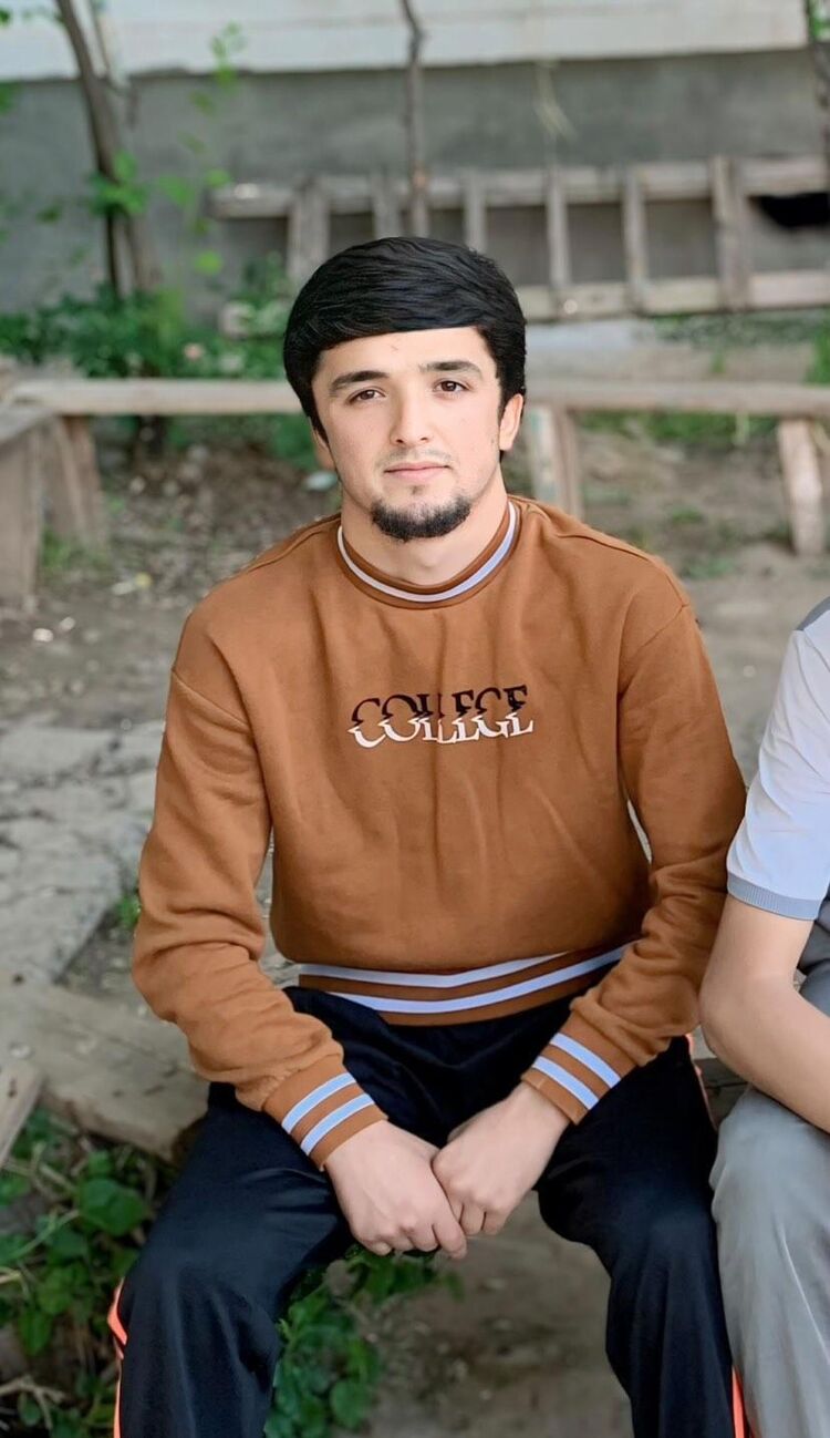  47254963  Faridun, 21 ,    
