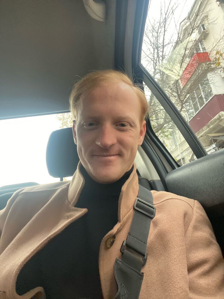  40062173  , 28 ,    --