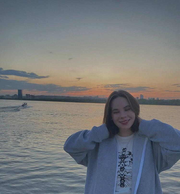  ,   Aleksandra, 20 ,   ,   