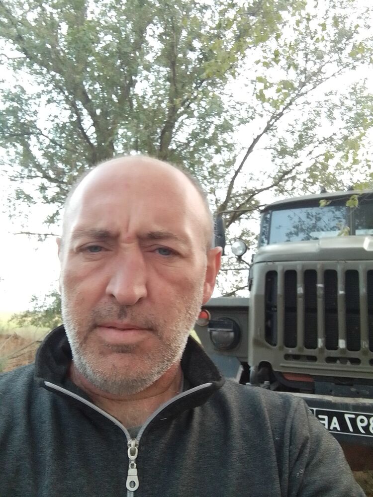  48111633  , 45 ,    