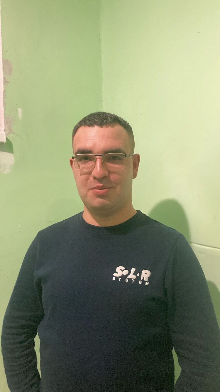  30499903  , 33 ,    