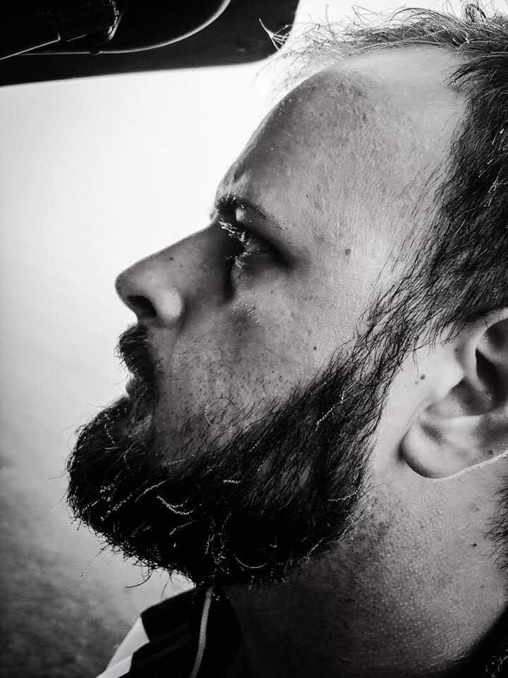  22935743  Vladimir, 34 ,    