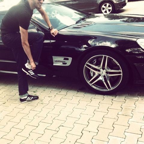  ,   Aslan, 37 ,  