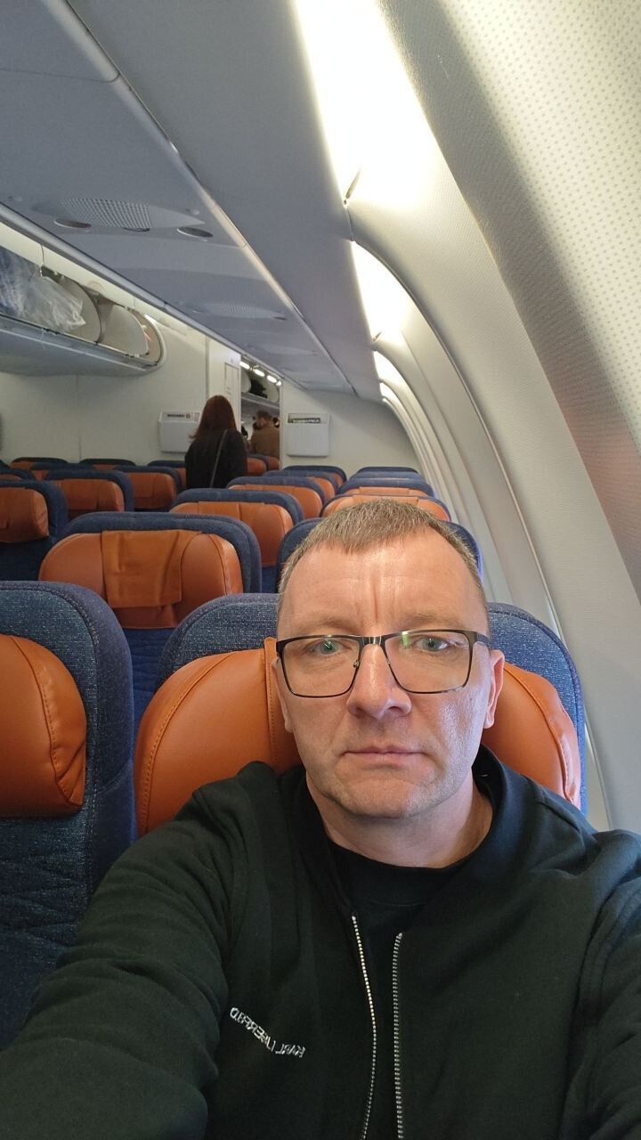  54566543  , 49 ,    -