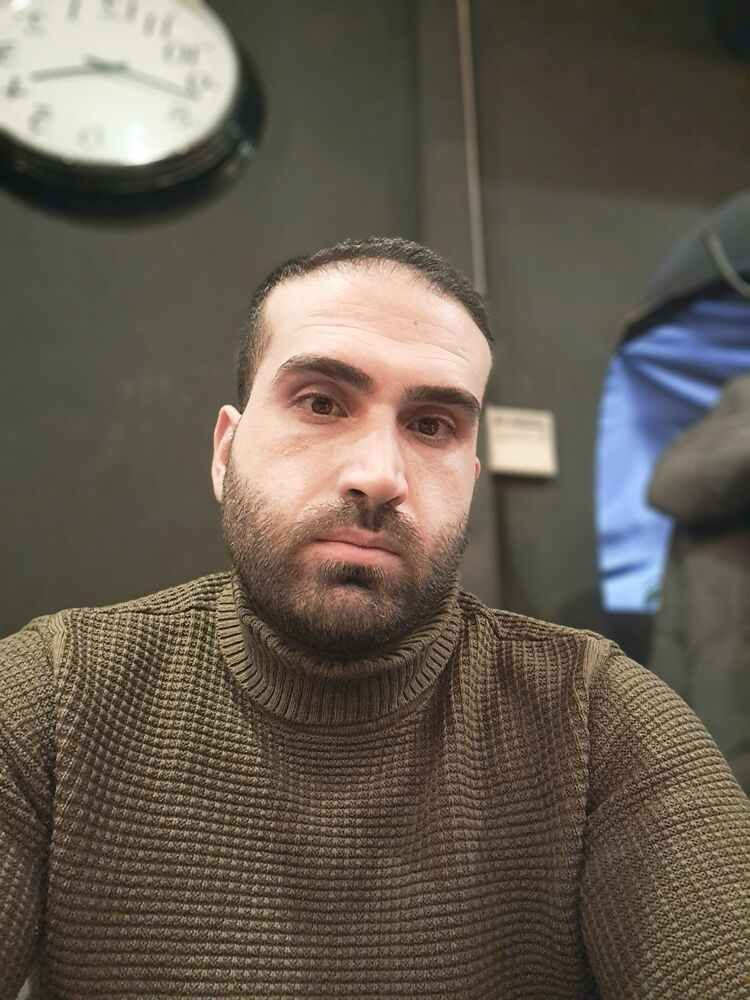  47696923  , 27 ,    