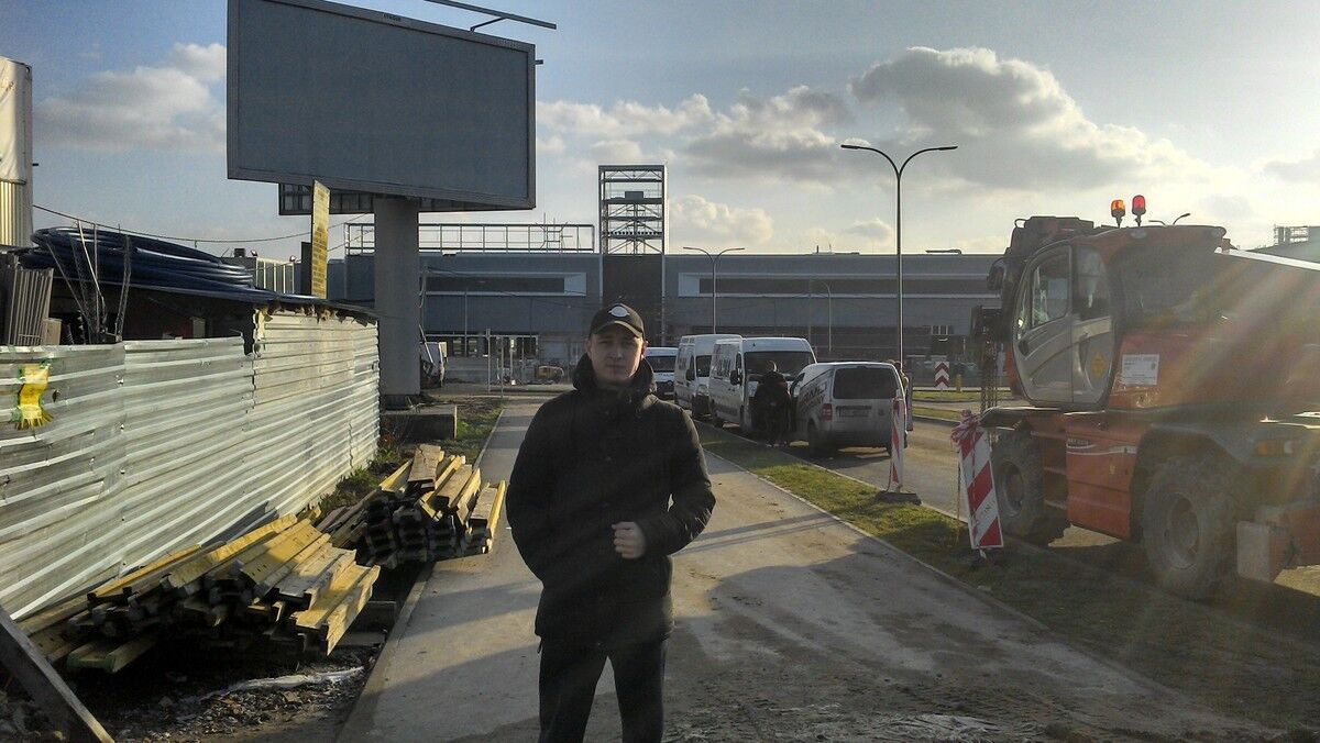 10829193  , 27 ,    Tychy