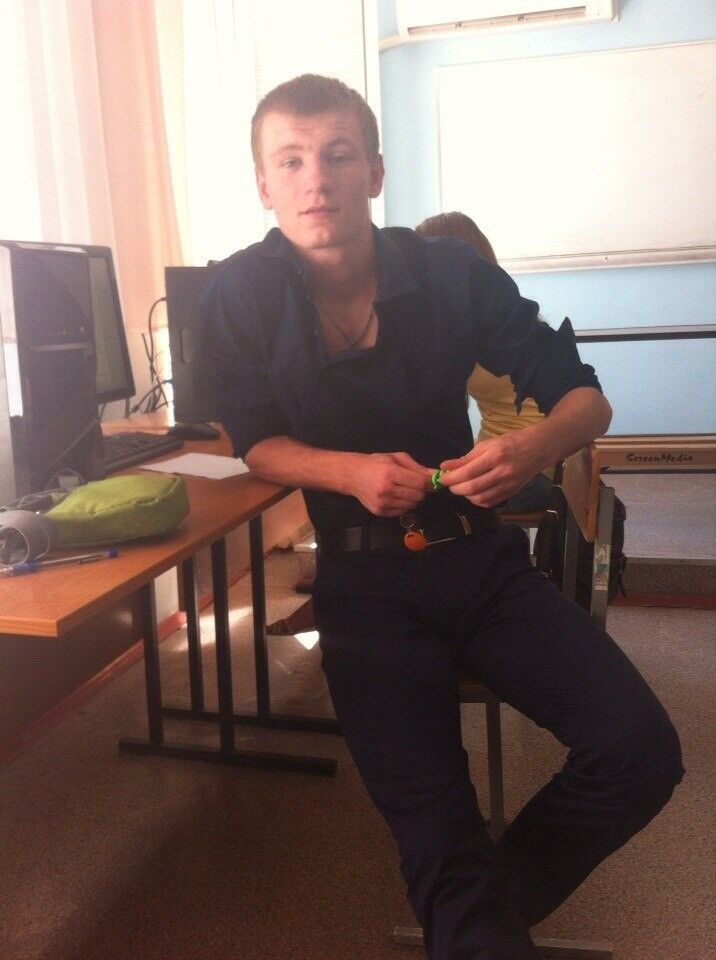  7645463  Vlad, 32 ,    