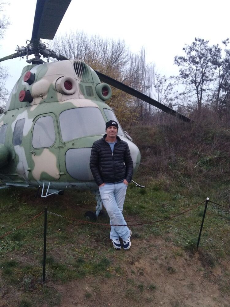  18366523  Irakli grzin, 44 ,    Bielany Wroclawskie