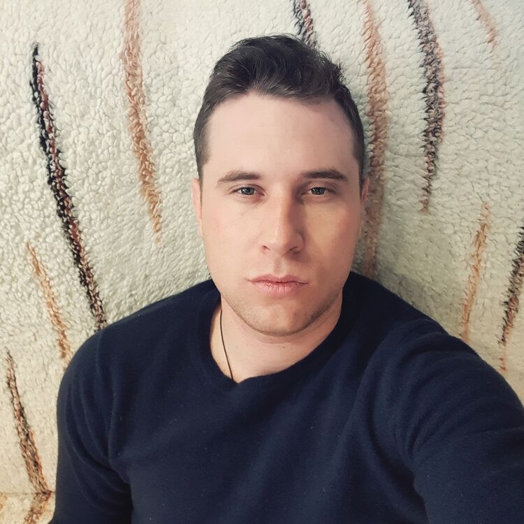  16422873  Mihai, 35 ,    