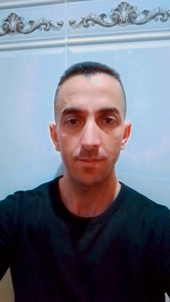  53789593  Akram, 40 ,    