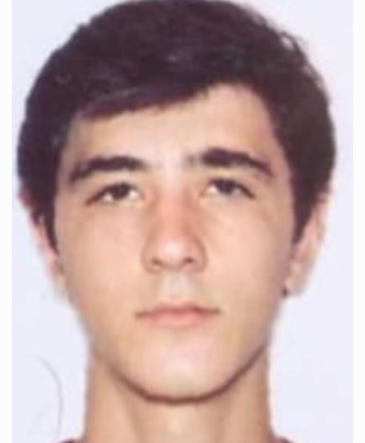  52799023  Emin, 23 ,    