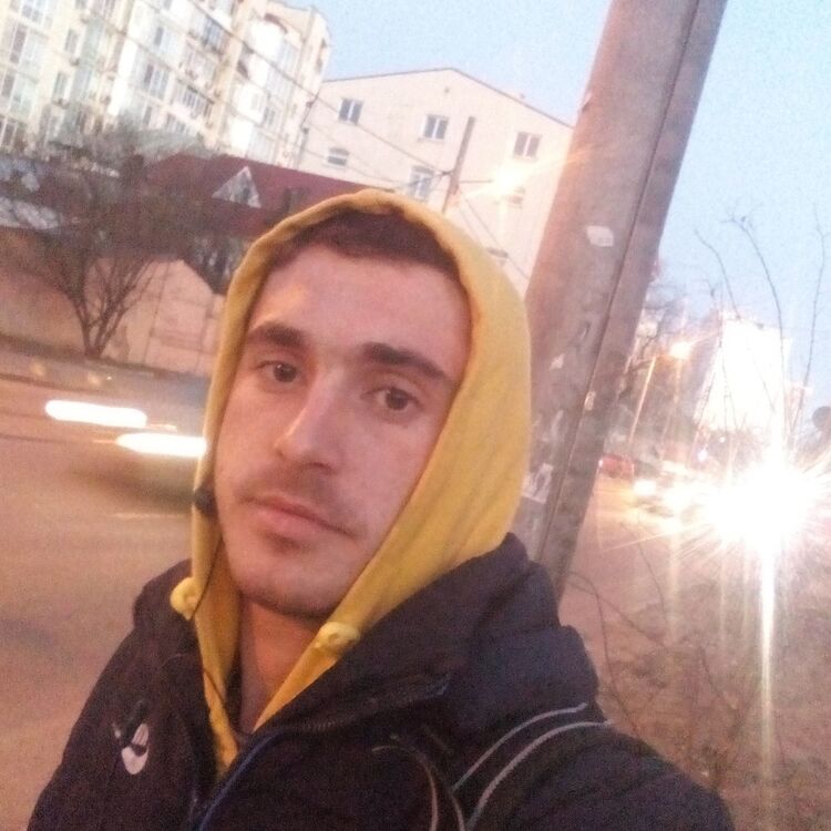  ,   Andrej, 30 ,     , c 